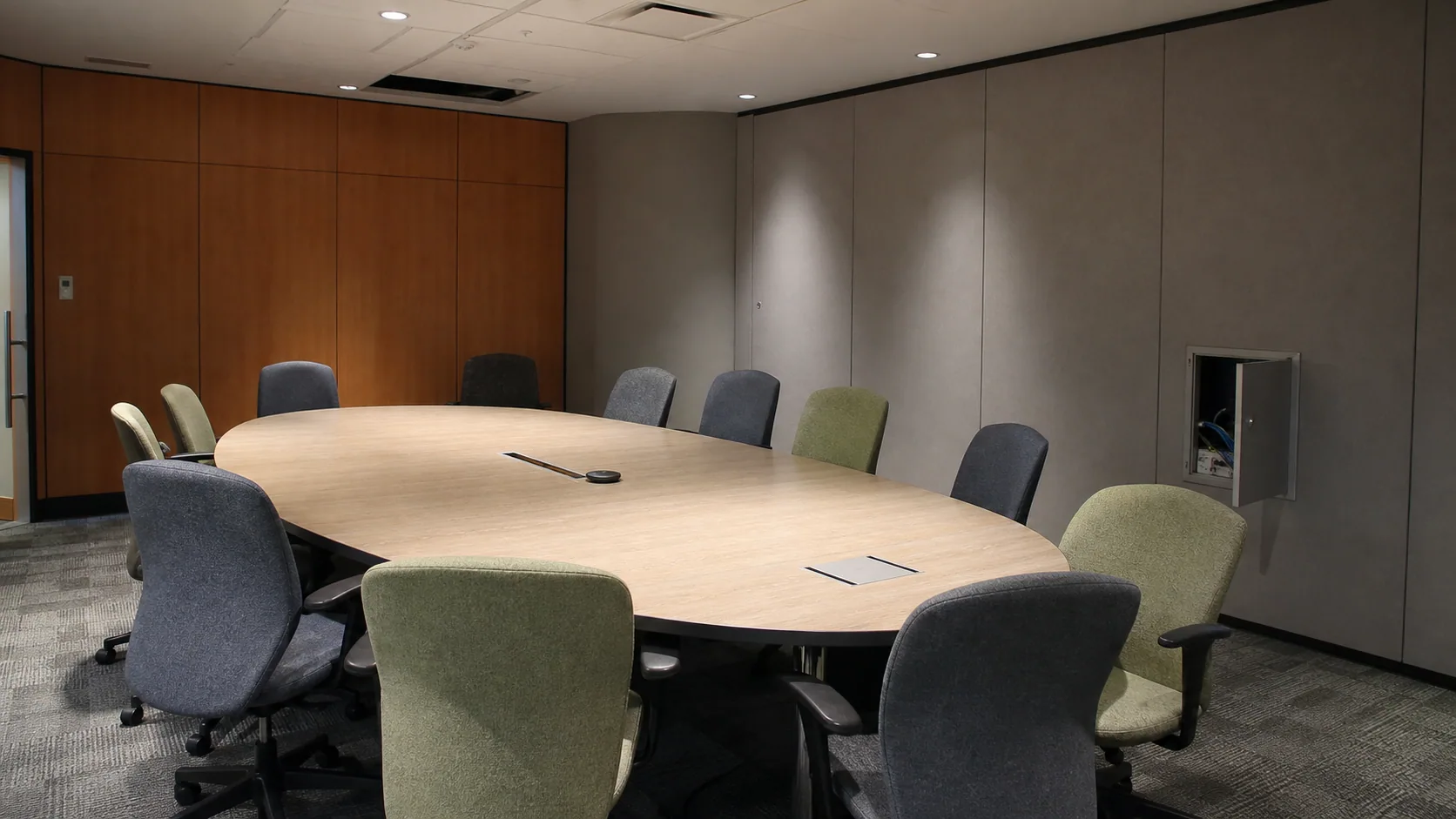 Executive boardroom acoustic design