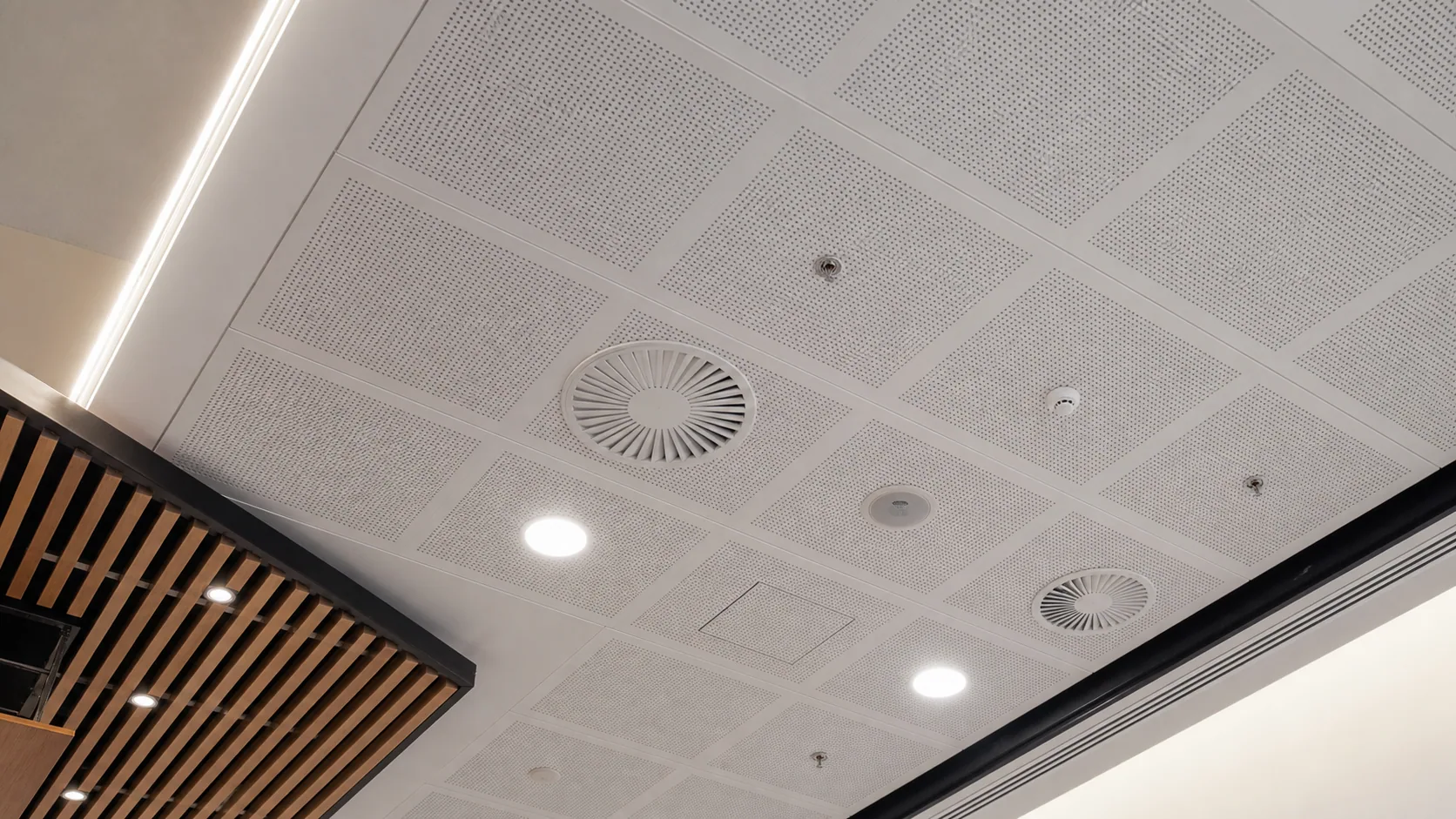 Conference Hall ceiling absorption